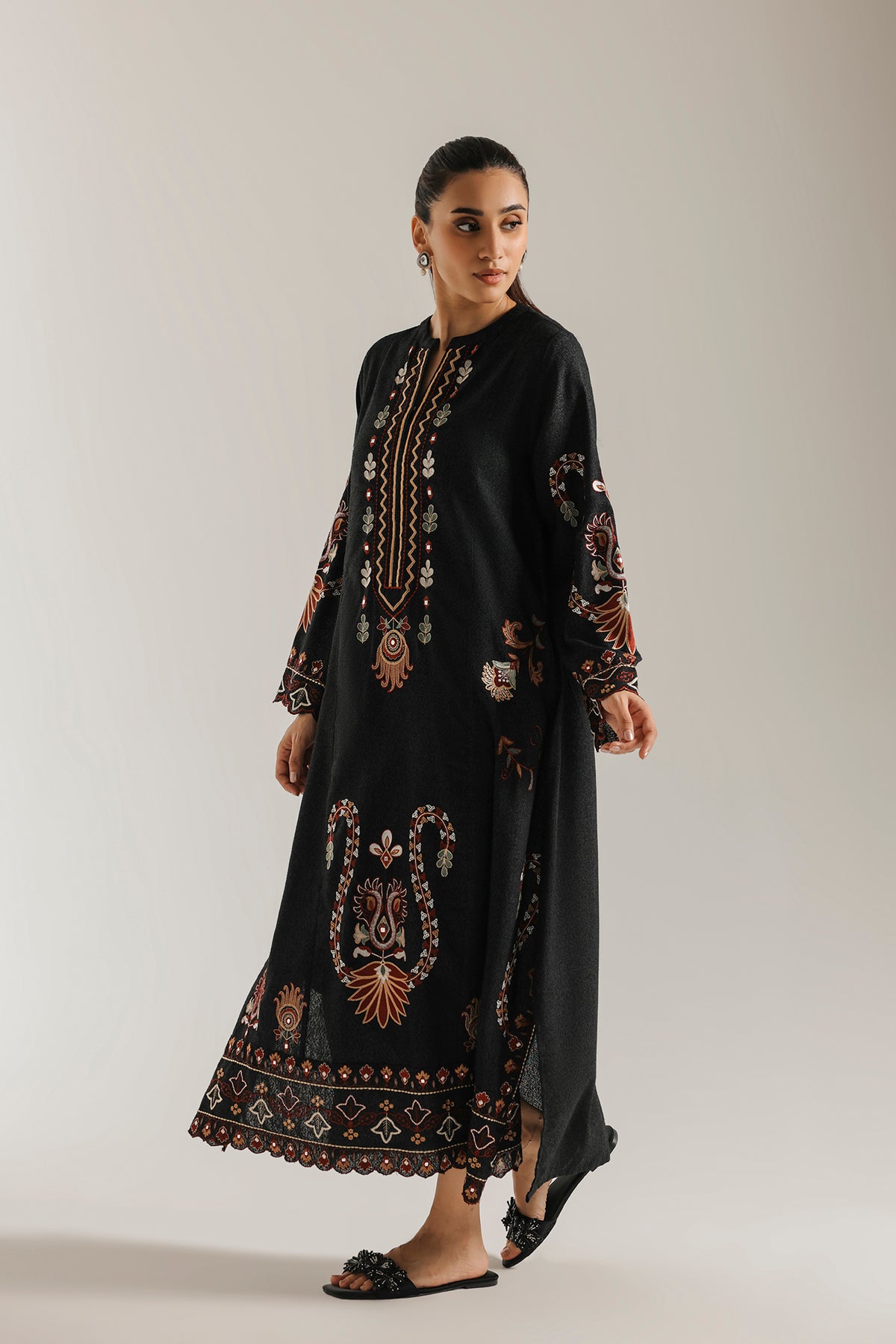 EMBROIDERED DRESS (E9408-102-902)