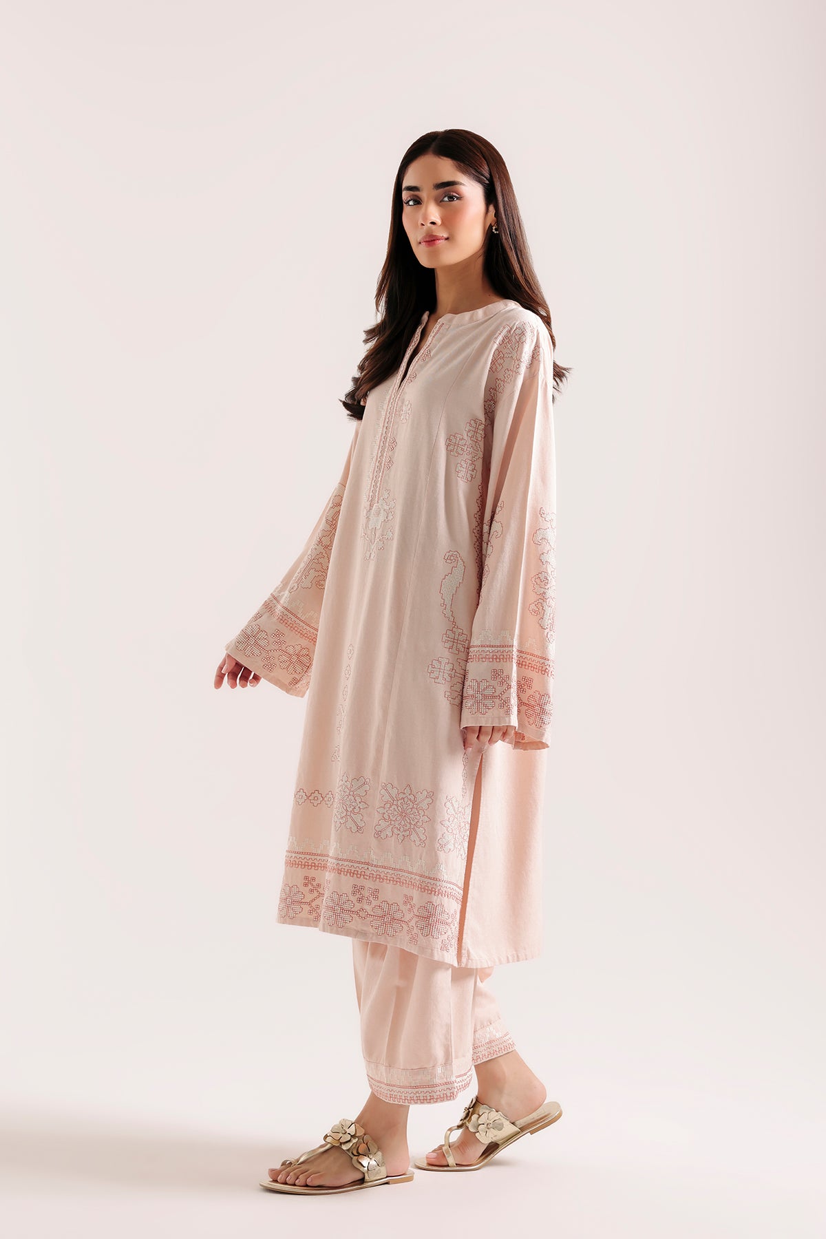 EMBROIDERED SUIT (E9520-102-329)