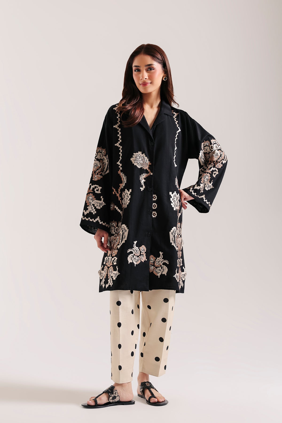 EMBROIDERED SUIT (E9532-102-902)