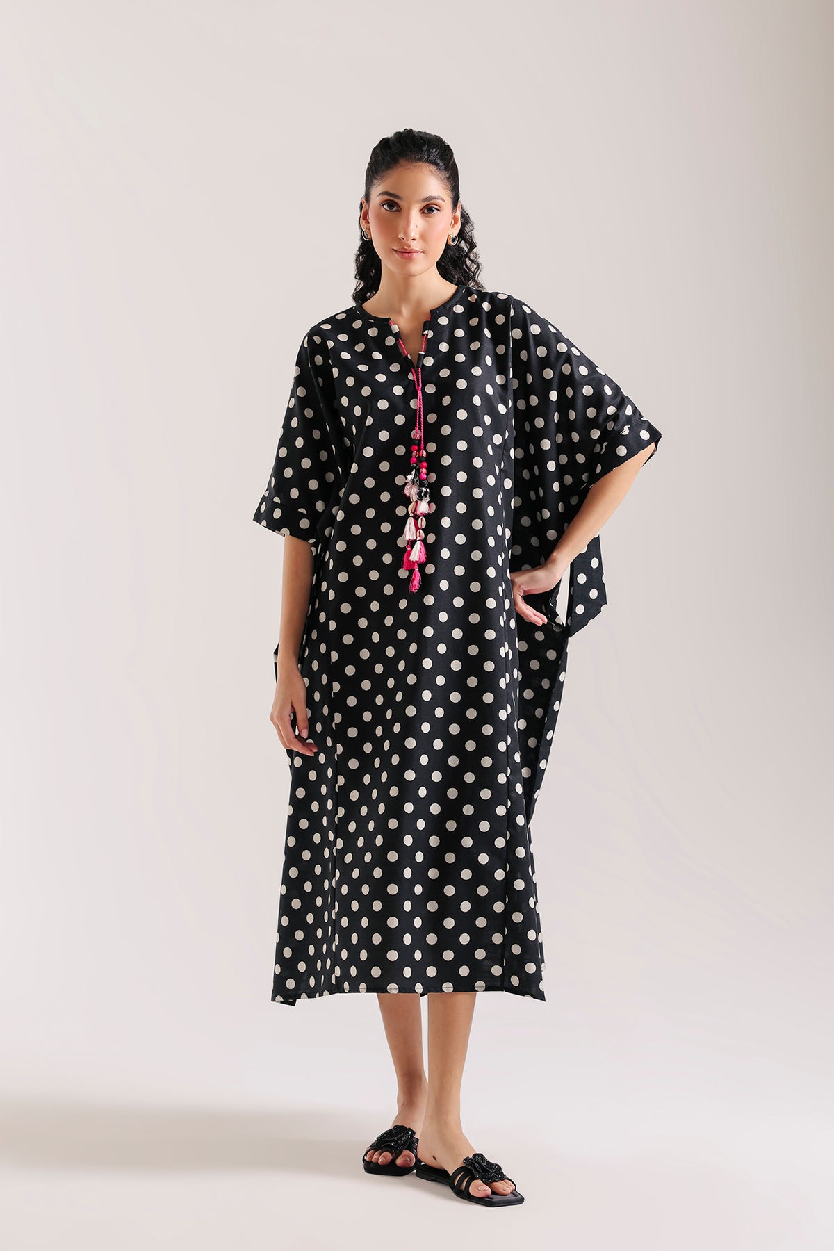 EMBROIDERED DRESS (E9537-102-902)