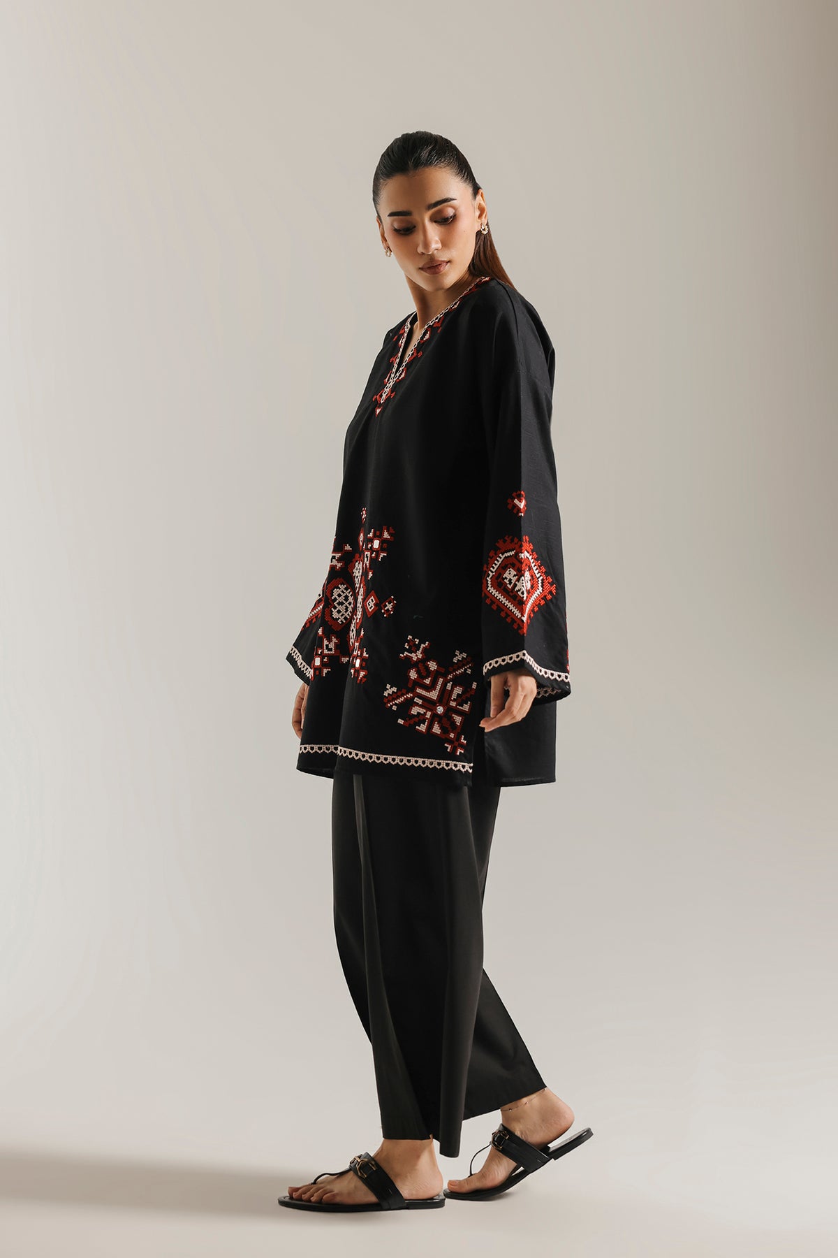 EMBROIDERED KURTI (E9690-102-902)