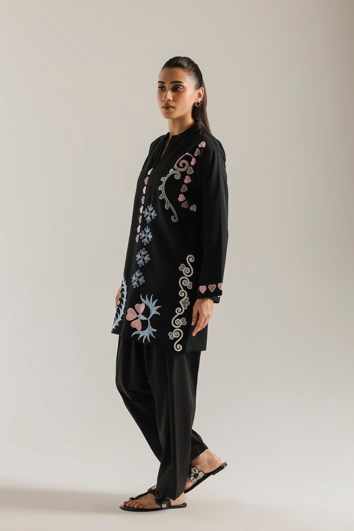 EMBROIDERED KURTI (E9698-102-902)