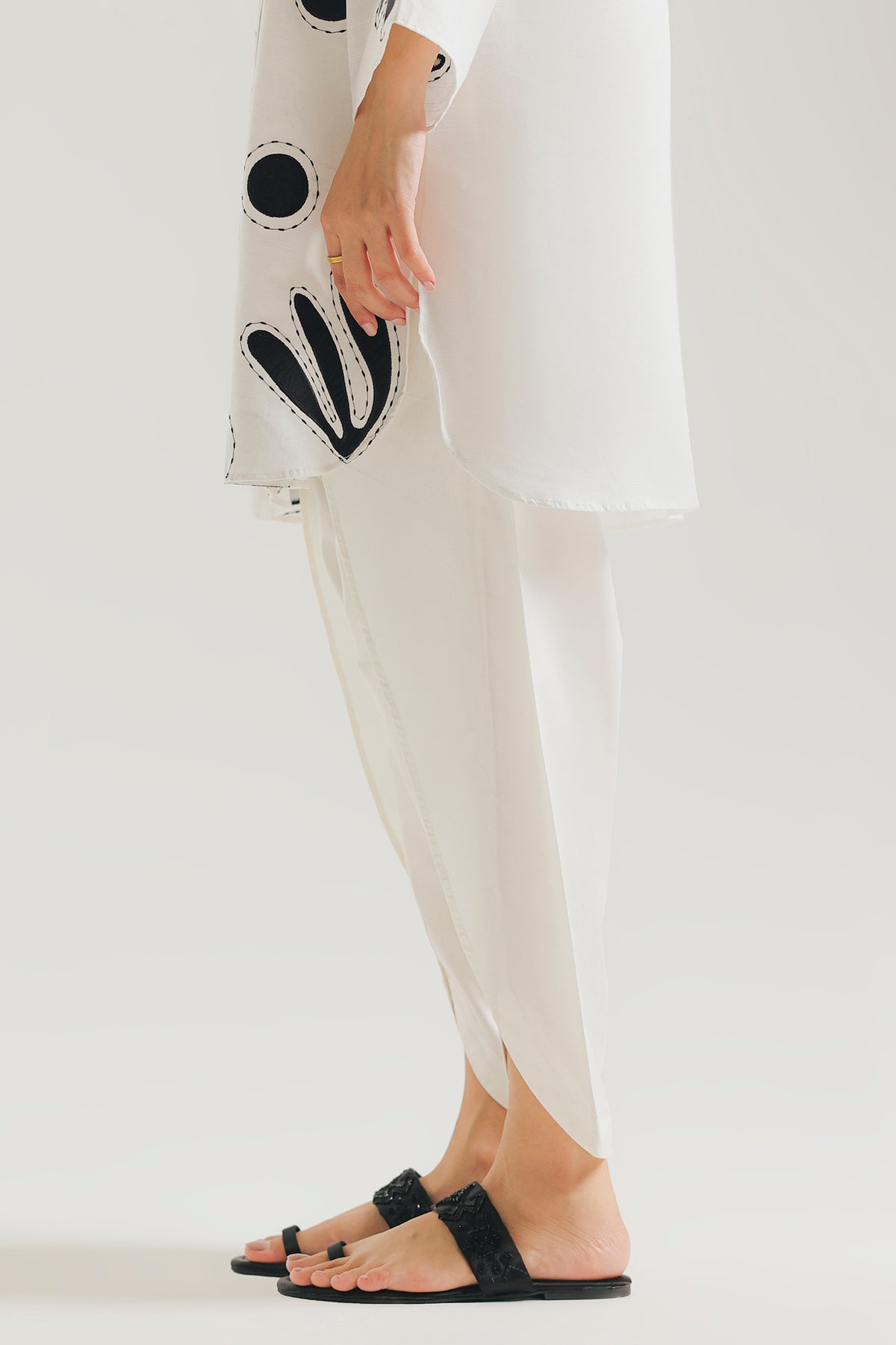 SHALWAR (E9742-102-001)