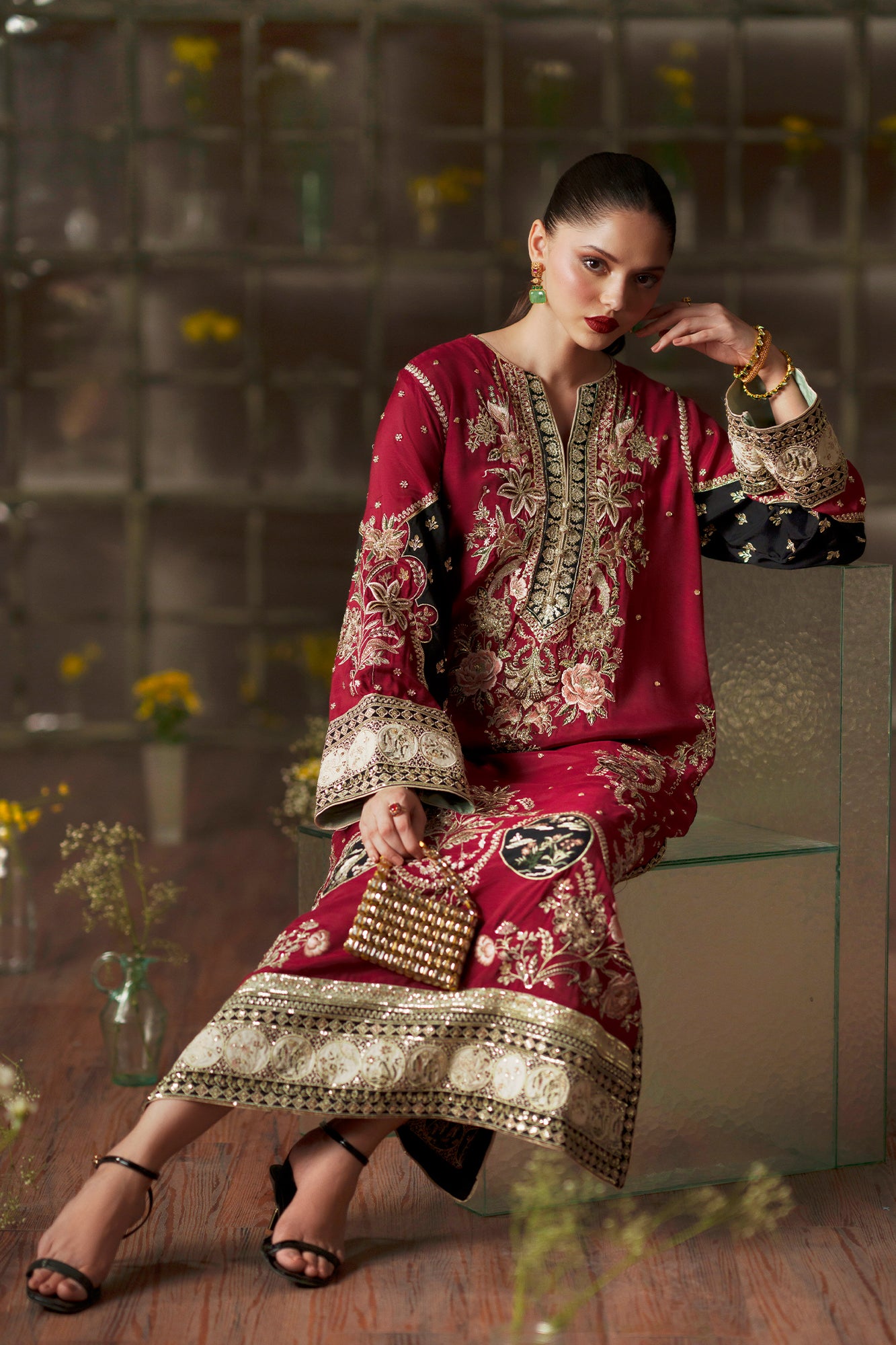 EMBROIDERED KAFTAN (E1149/104/418)