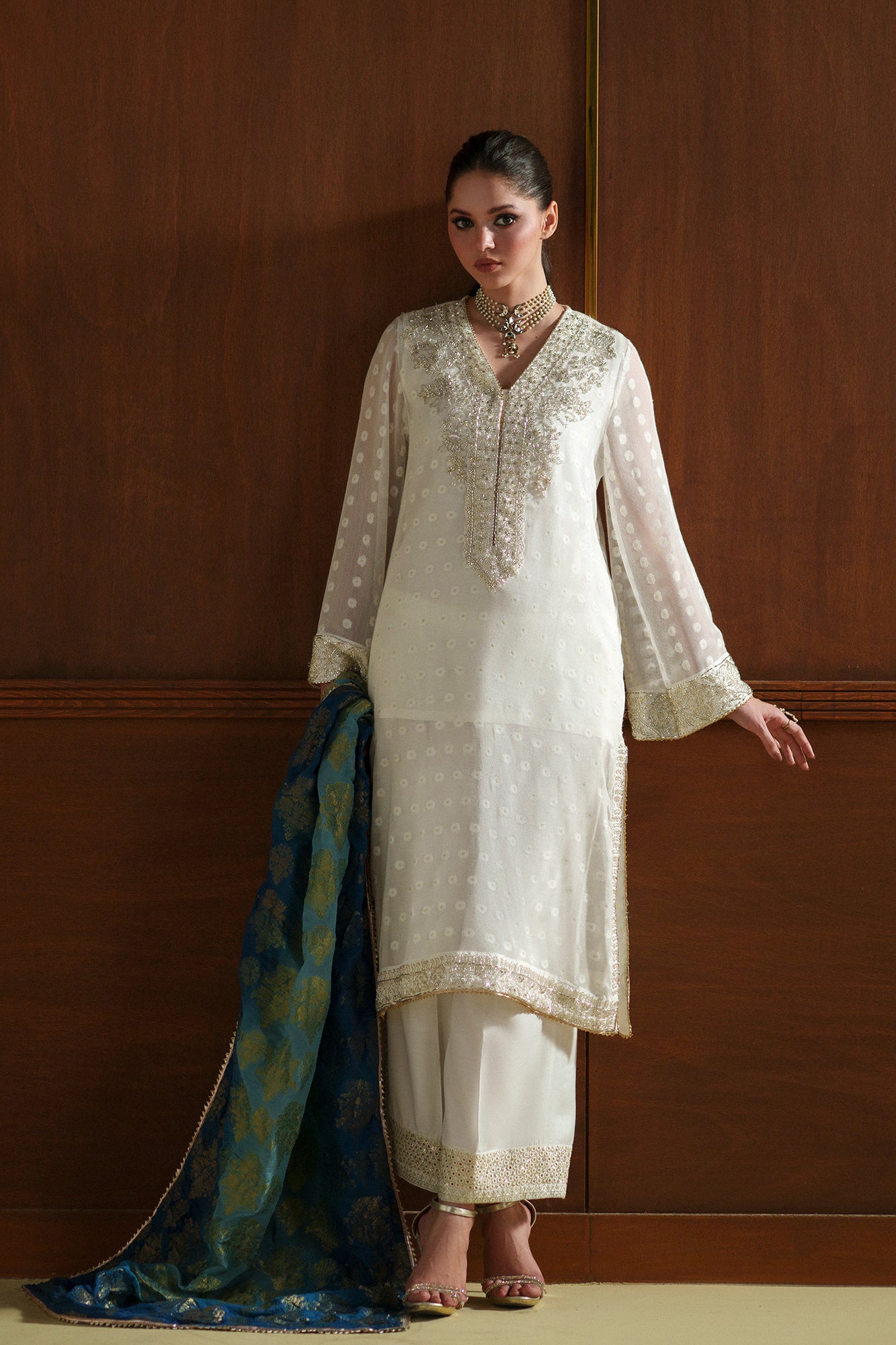 EMBROIDERED SUIT (E0785/104/001)