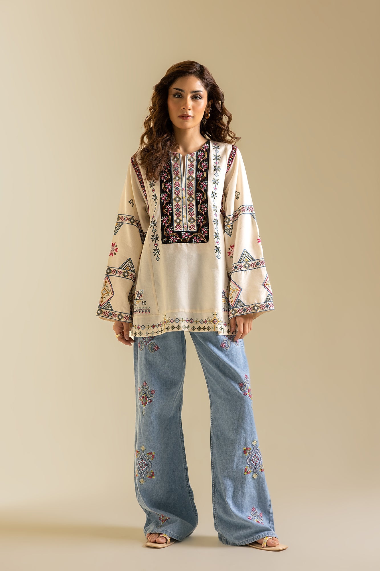 EMBROIDERED KURTI (S2E119/002/0486)