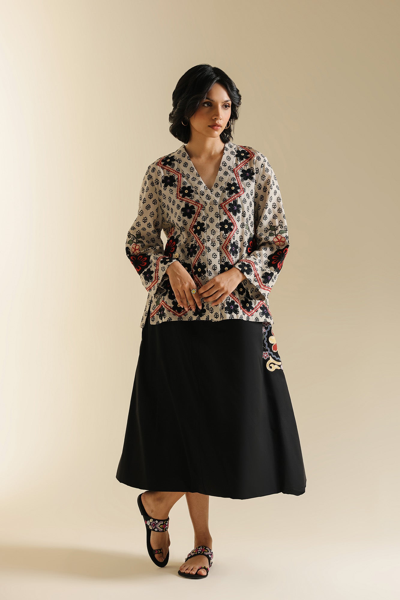 SKIRT (S3E119/902/0445)