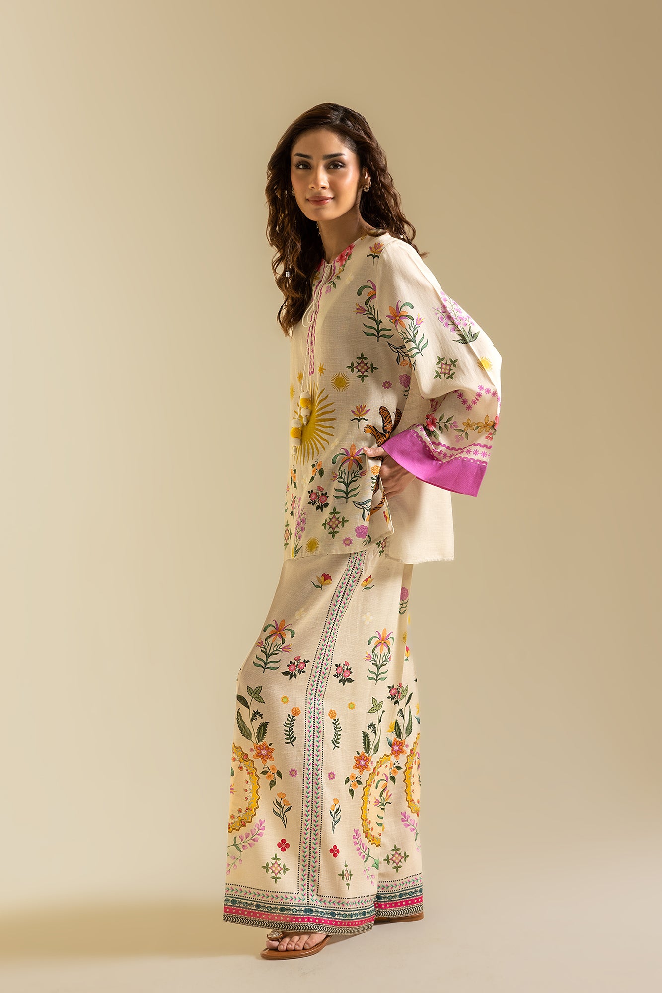 PRINTED SUIT (S3E119/004/0526)