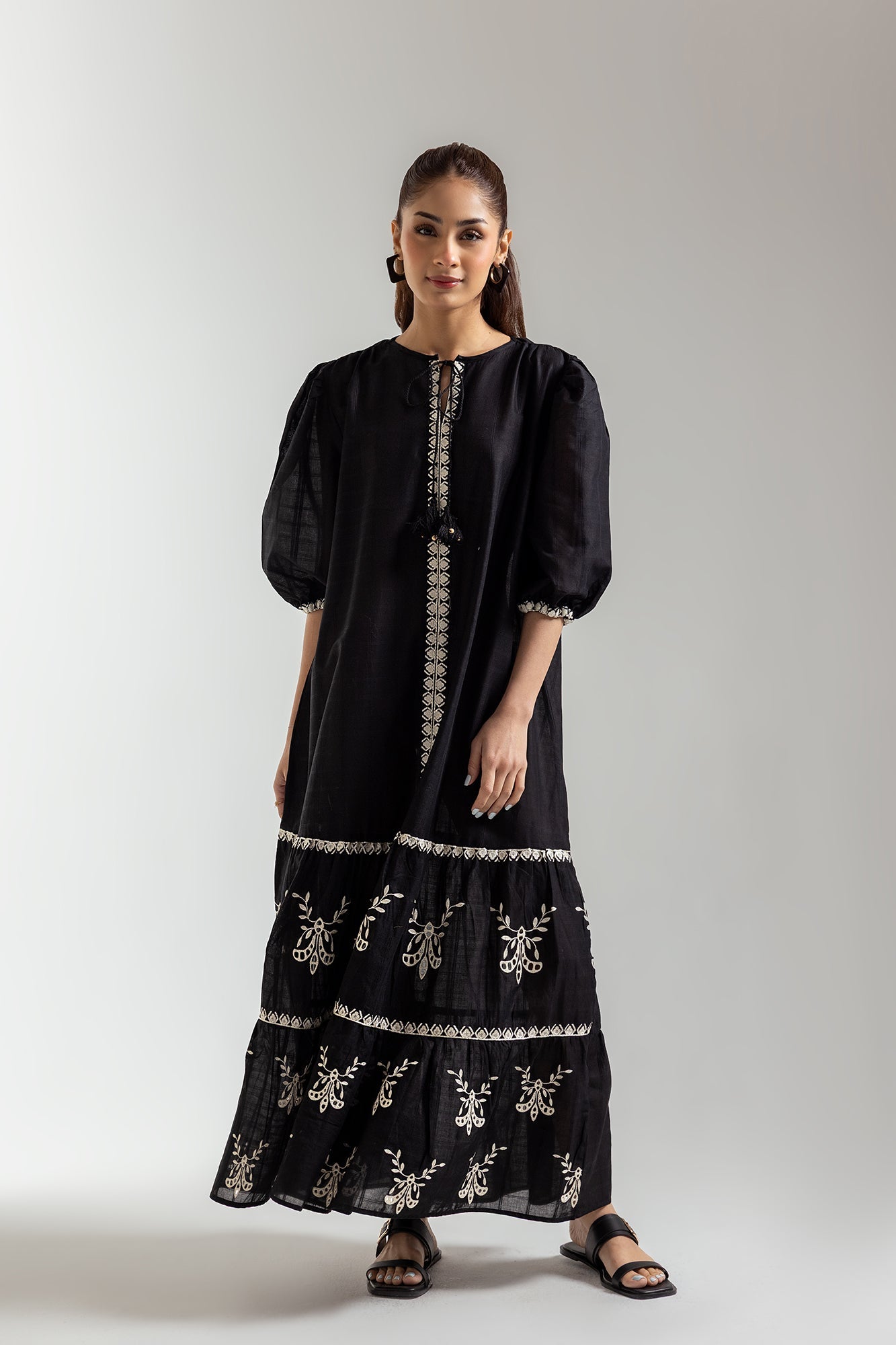 EMBROIDERED DRESS (S4E102/902/6311)