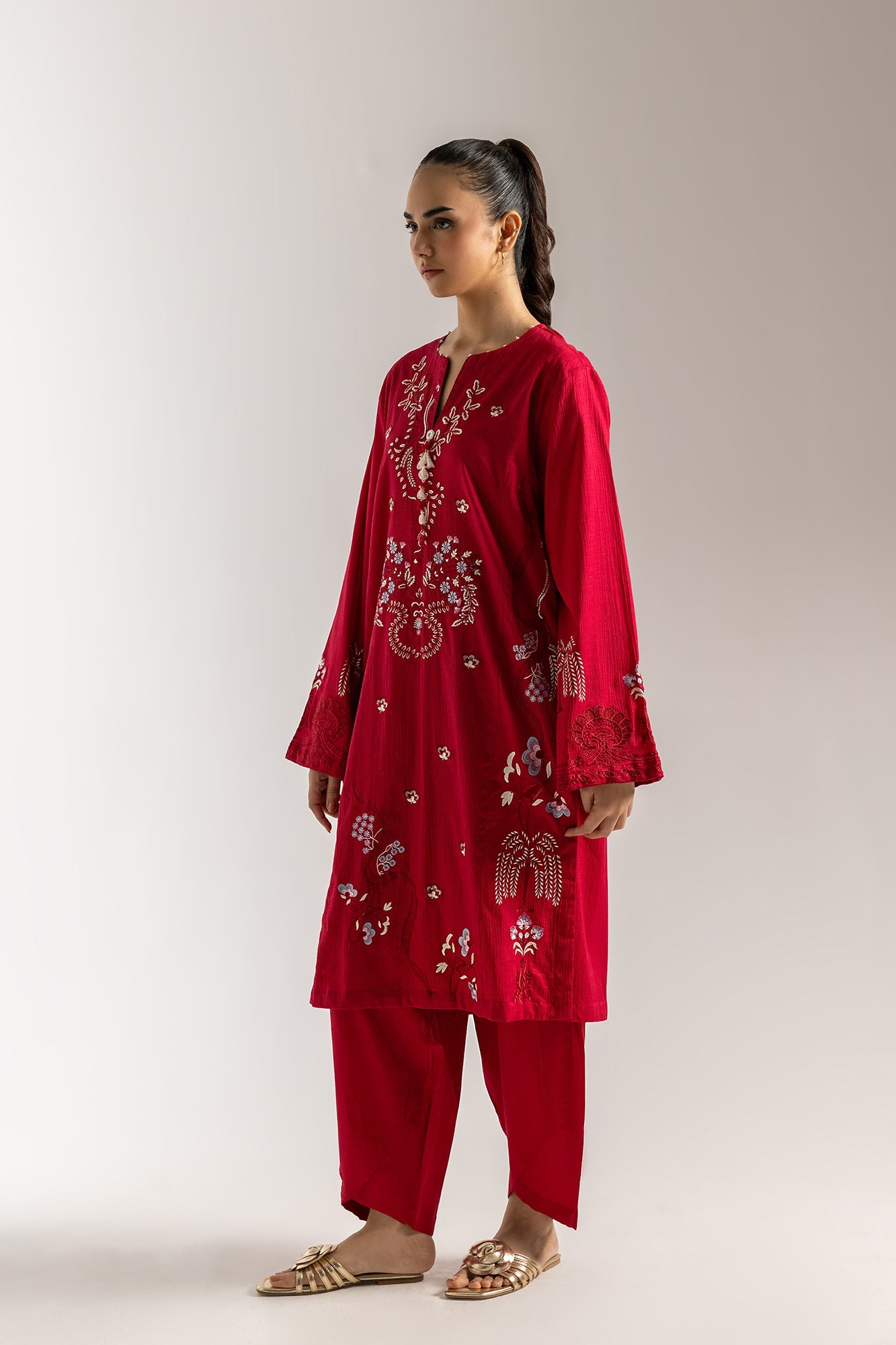 EMBROIDERED SUIT (S7E6321/102/305)