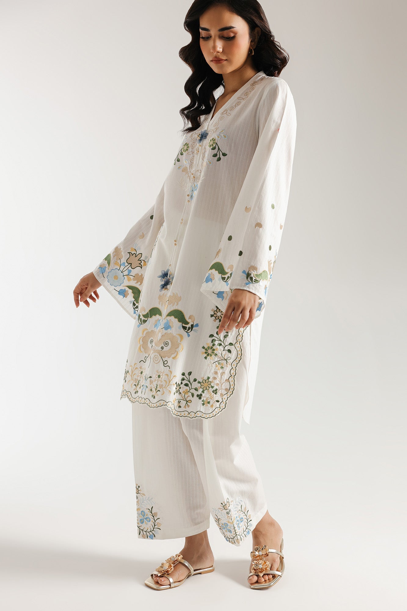 EMBROIDERED SUIT (S8E6545/102/003)
